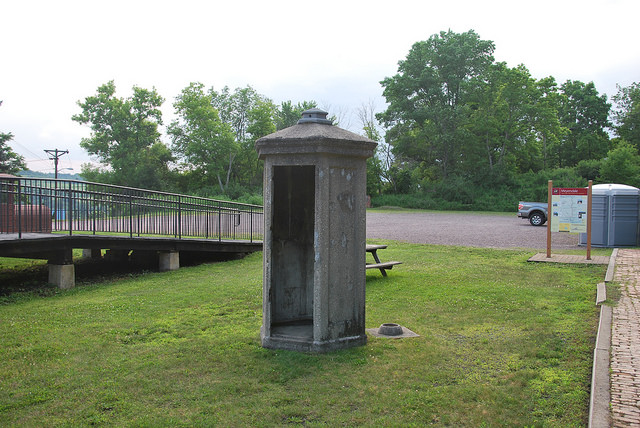 Phone Booth by Brian Powell, on Flickr