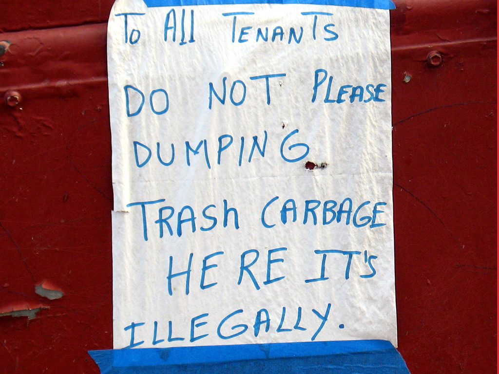 DO NOT PLEASE DUMPING IT'S ILLEGALLY